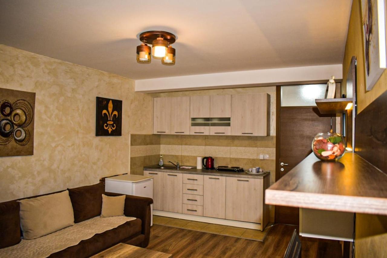 Avio Apartmani 2018 โนวีปาซาร์ ภายนอก รูปภาพ