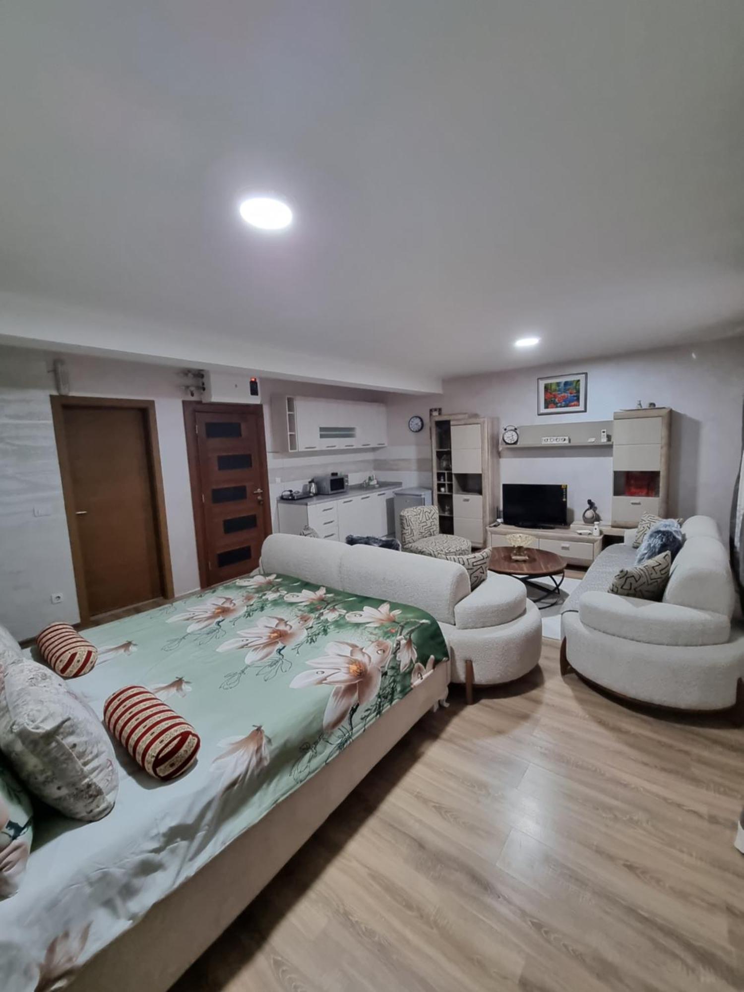 Avio Apartmani 2018 โนวีปาซาร์ ภายนอก รูปภาพ